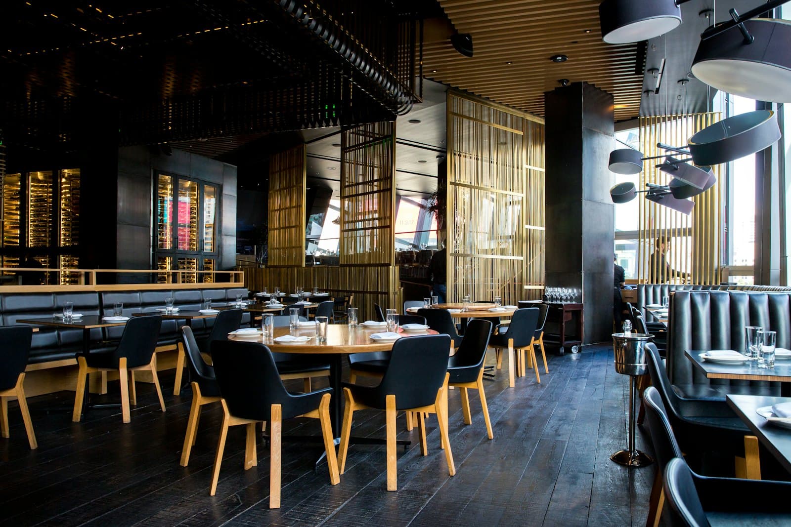 LOD — dining room